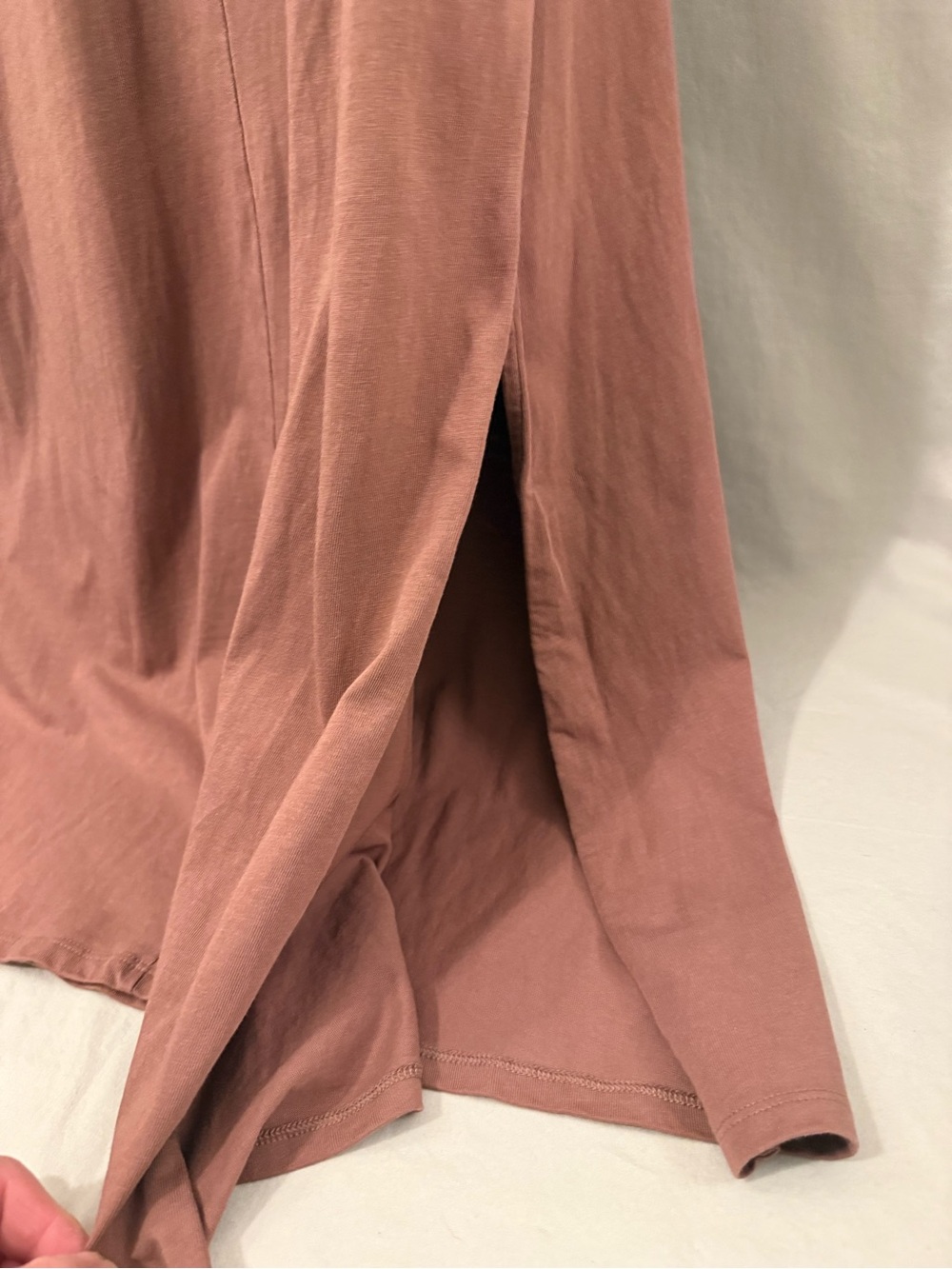 Old Navy Short-Sleeve Maxi Dress in Mauve - Picture 3 of 4